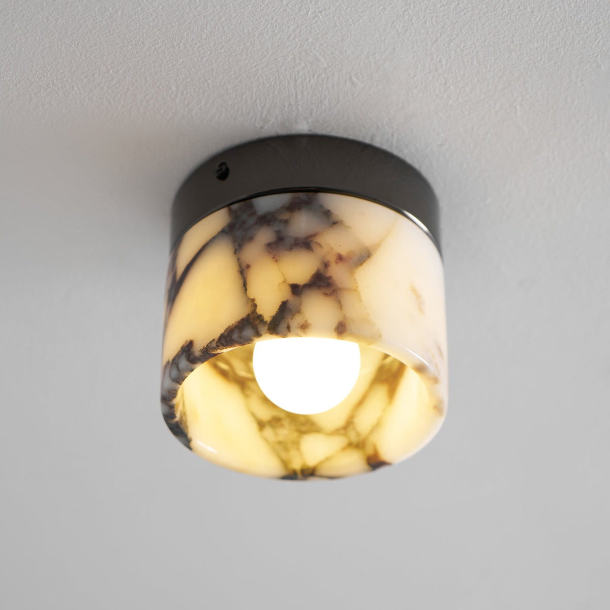 marble-round-ceiling-lamp