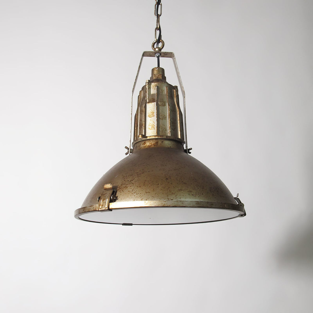 mercana-zaio-pendant-light