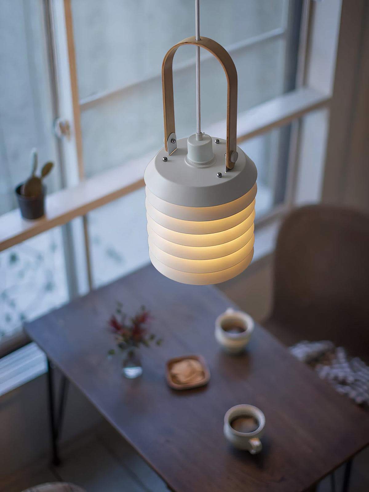 minimalist-lantern-pendant-lamp