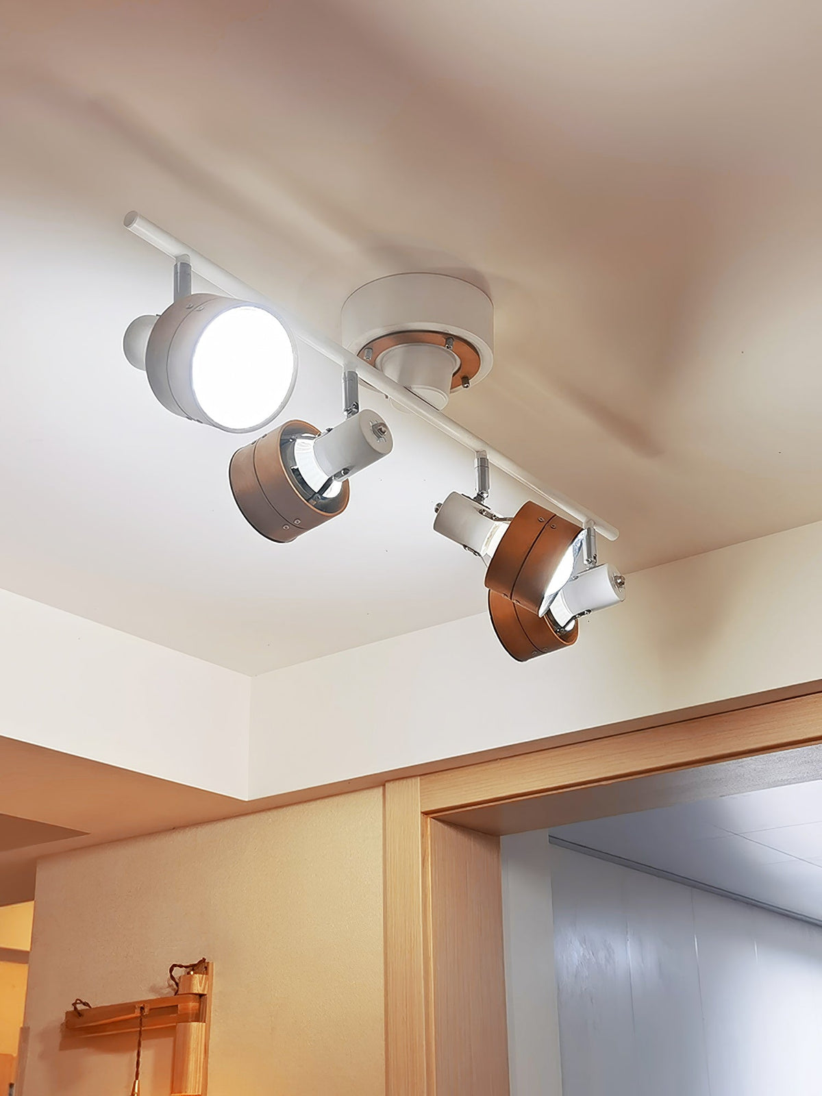 nordic-cylindrical-4-light-spotlight