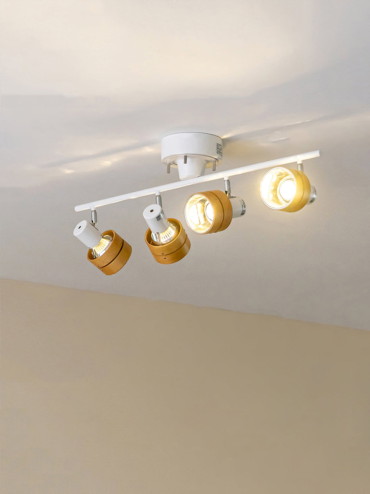 nordic-cylindrical-4-light-spotlight
