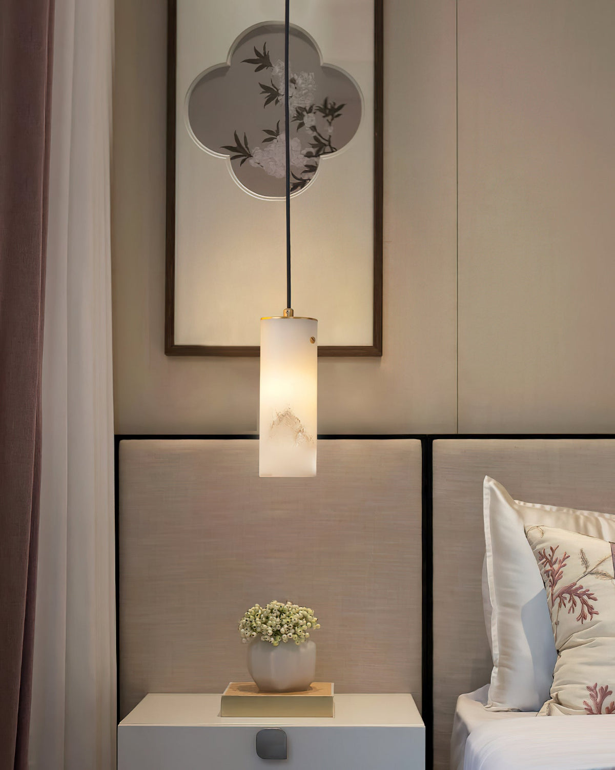 nula-vertical-pendant-light
