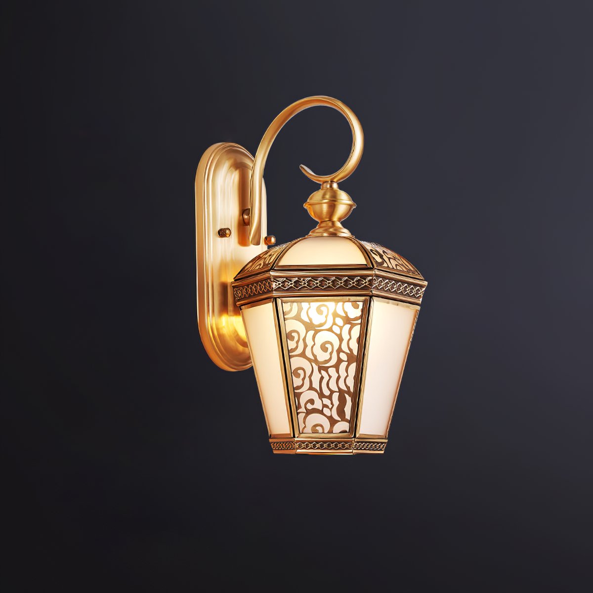 Palace Pattern Brass Wall Sconce Luxury Outdoor Lighting