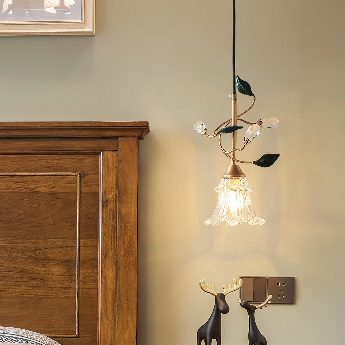 Luxury Floral Pendant Light with Crystal Accents for Dining Room