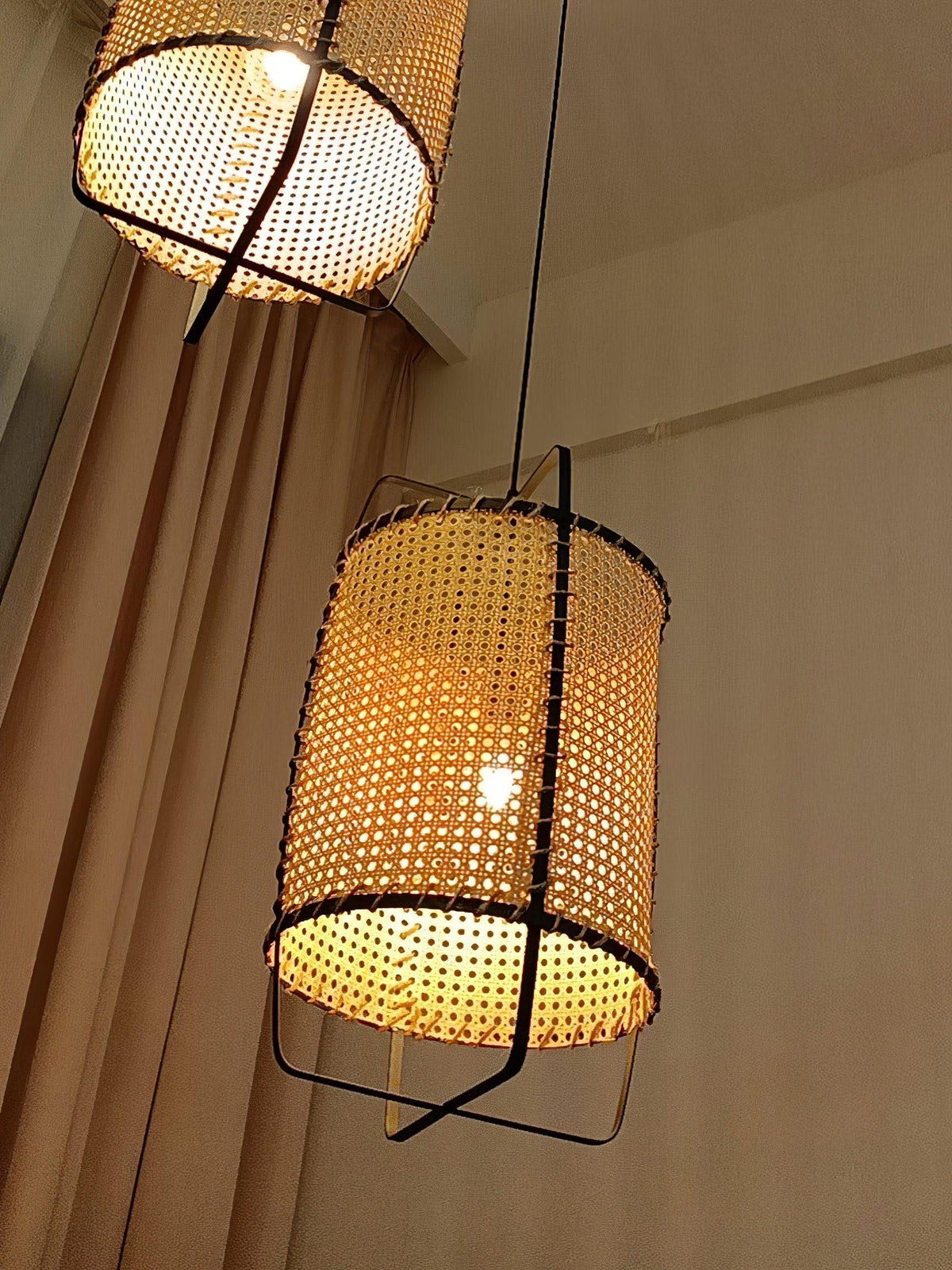 rattan-cane-pendant-light
