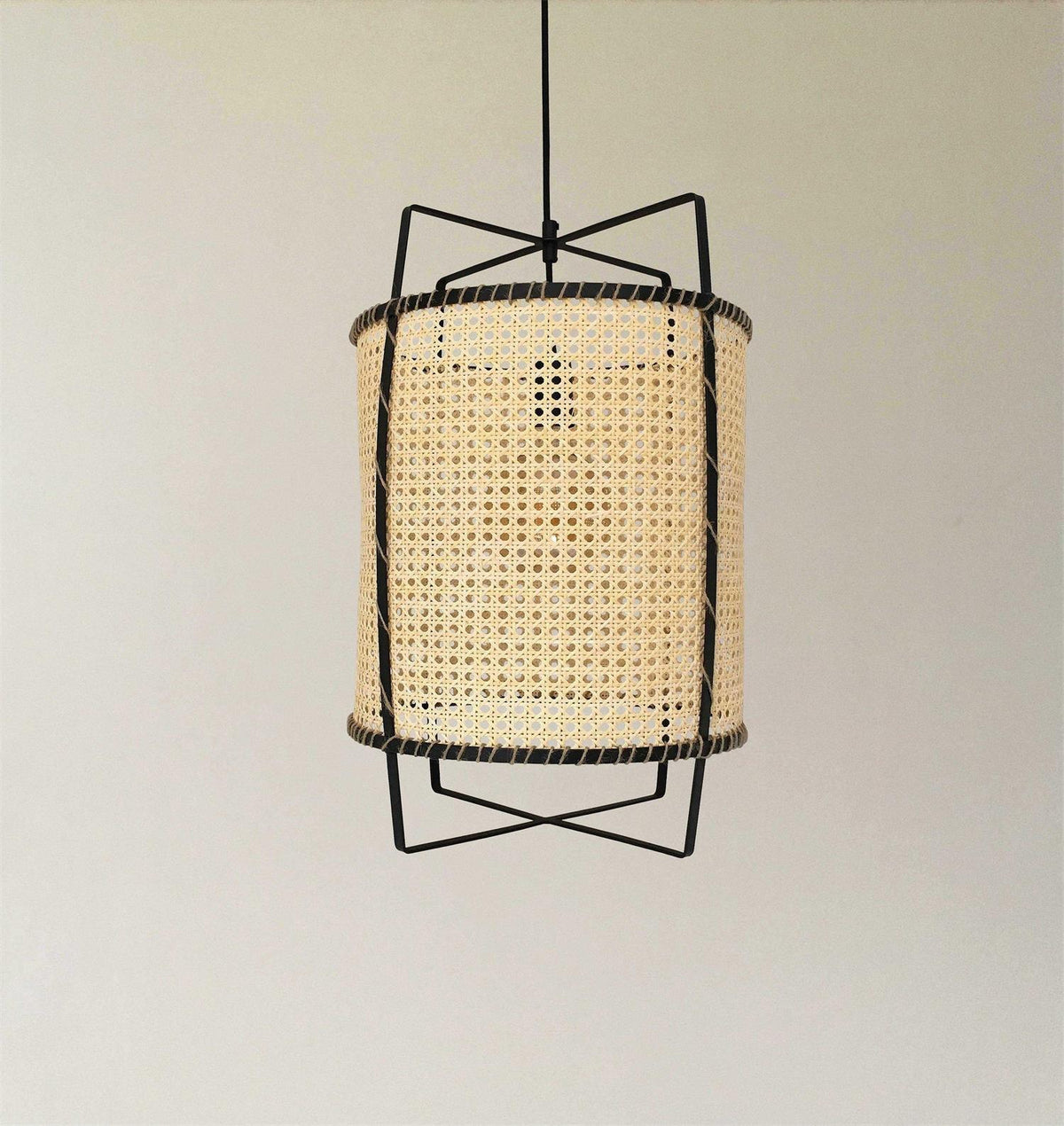 rattan-cane-pendant-light