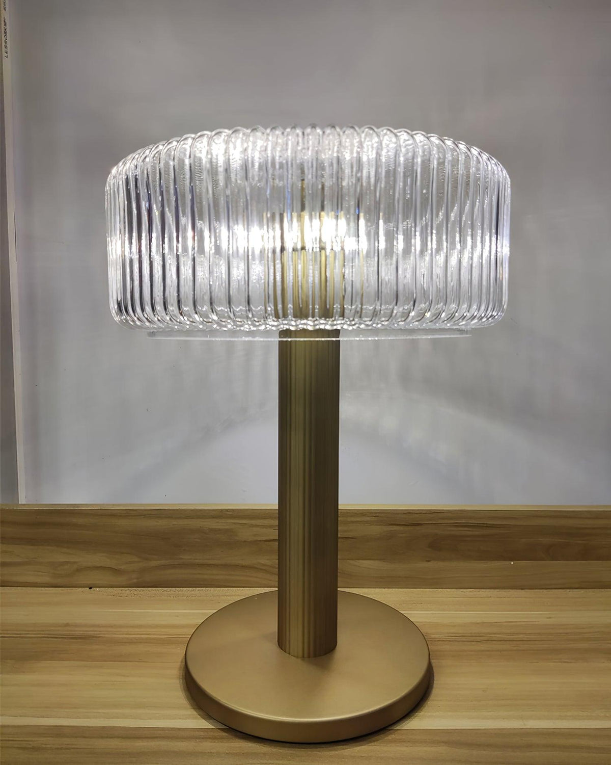 renato-table-lamp