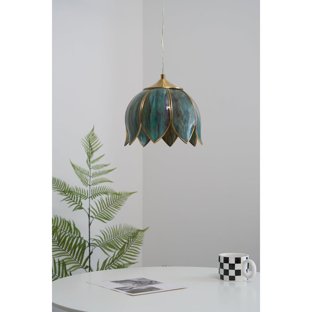 retro-lotus-pendant-lamp