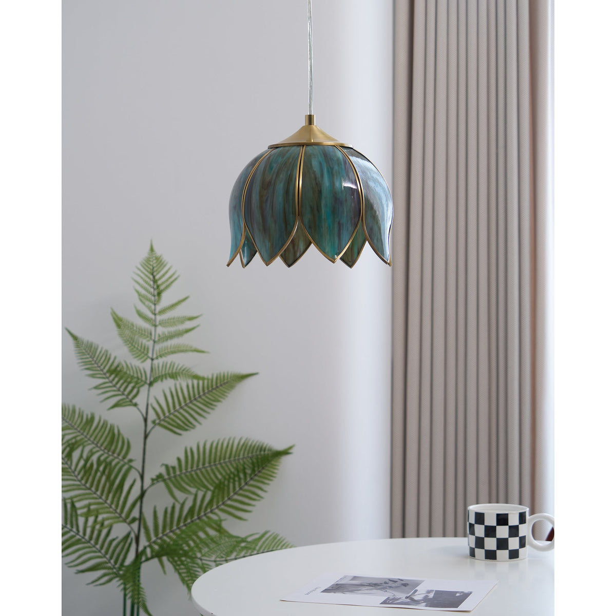 retro-lotus-pendant-lamp