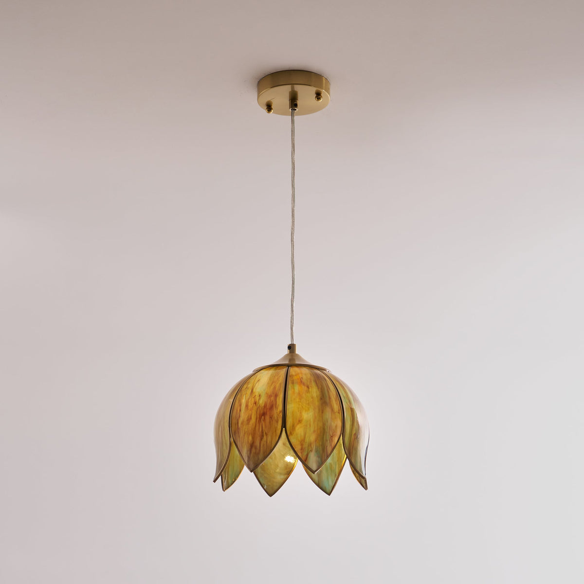 retro-lotus-pendant-lamp