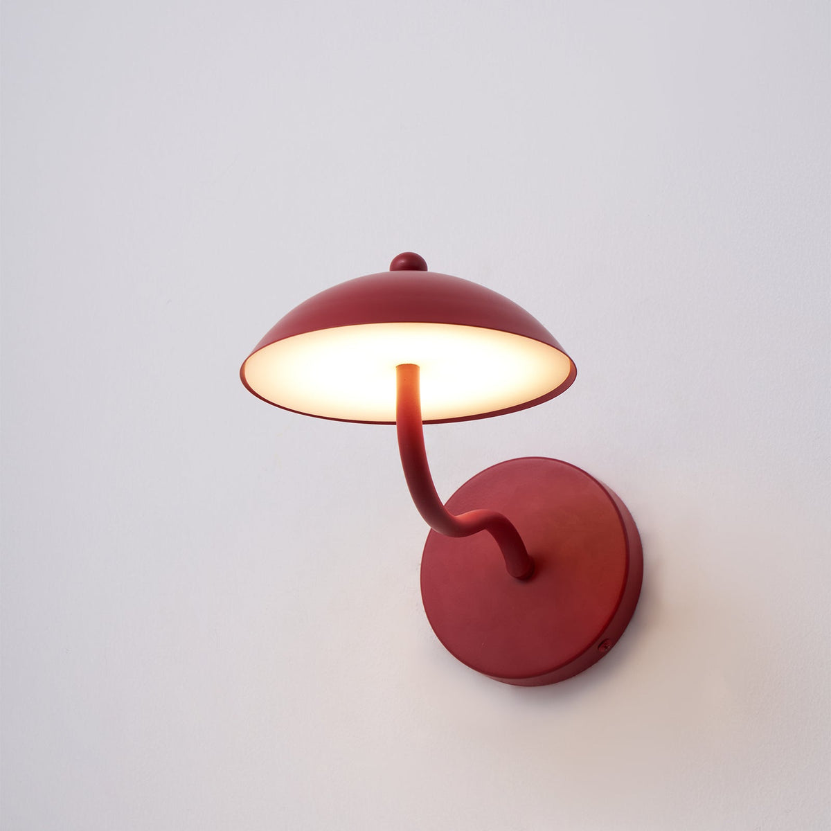 ripple-wall-lamp