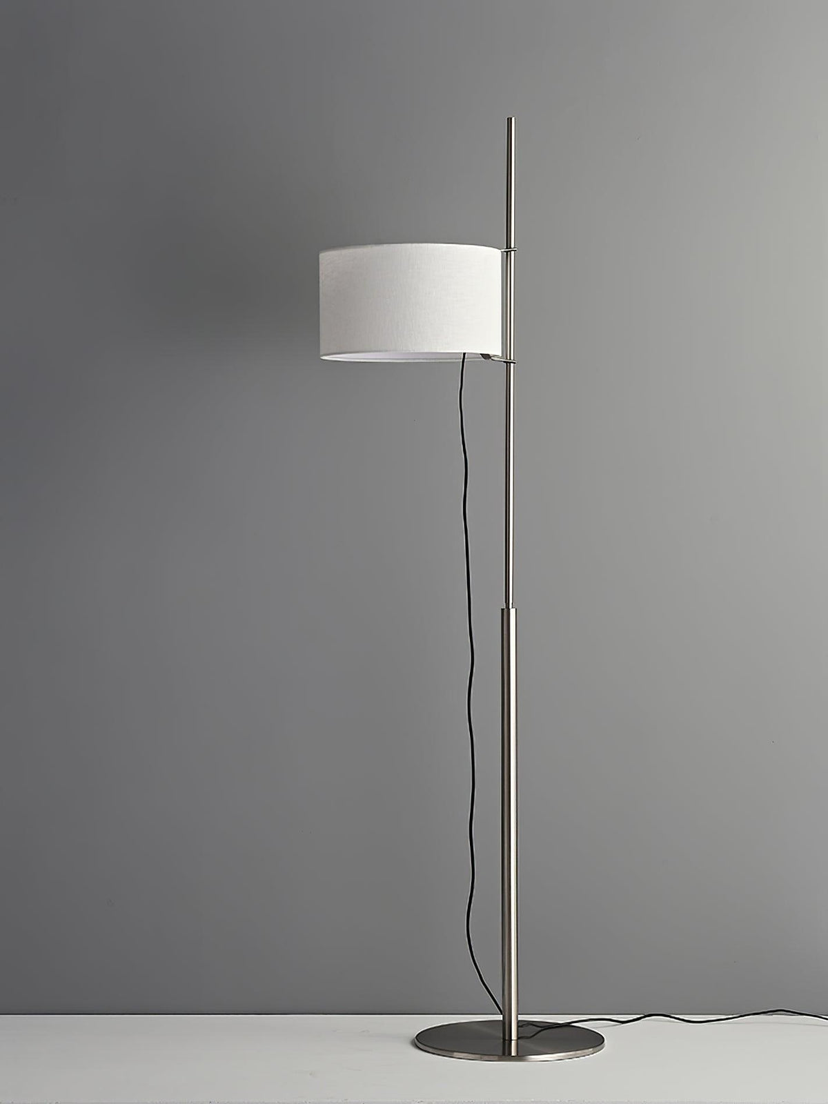 santa-cole-floor-lamp