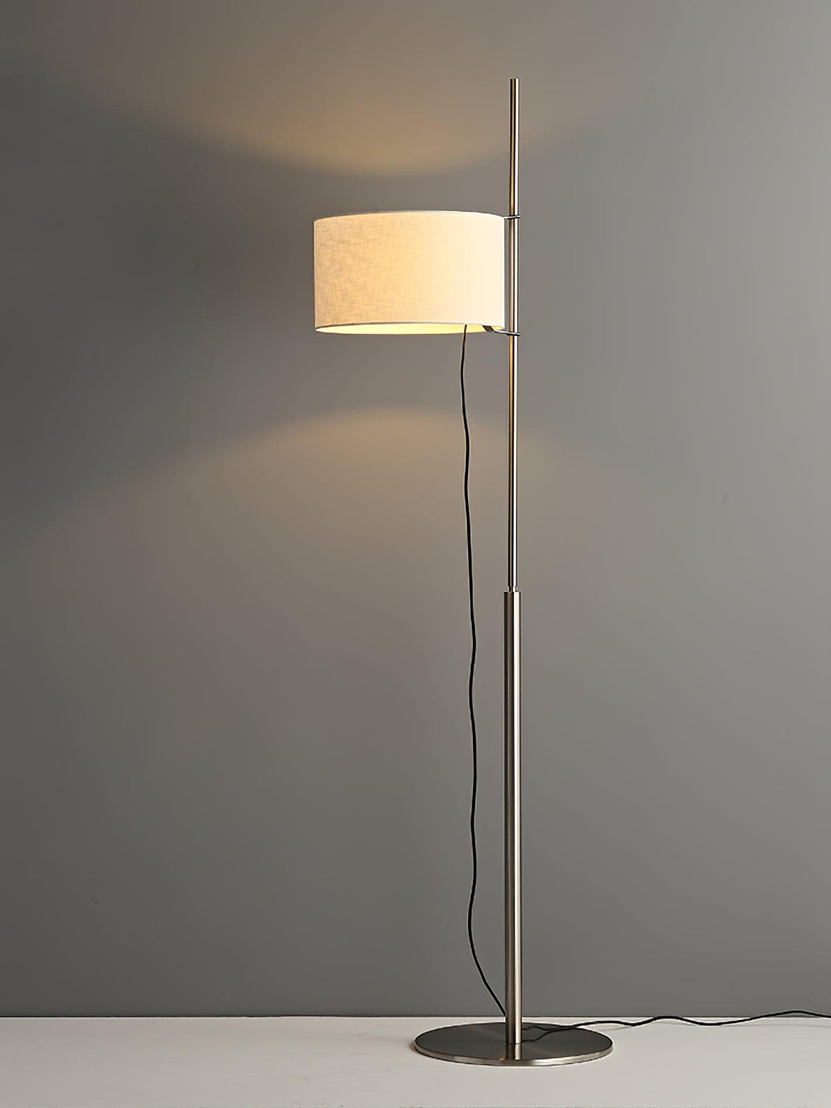 santa-cole-floor-lamp