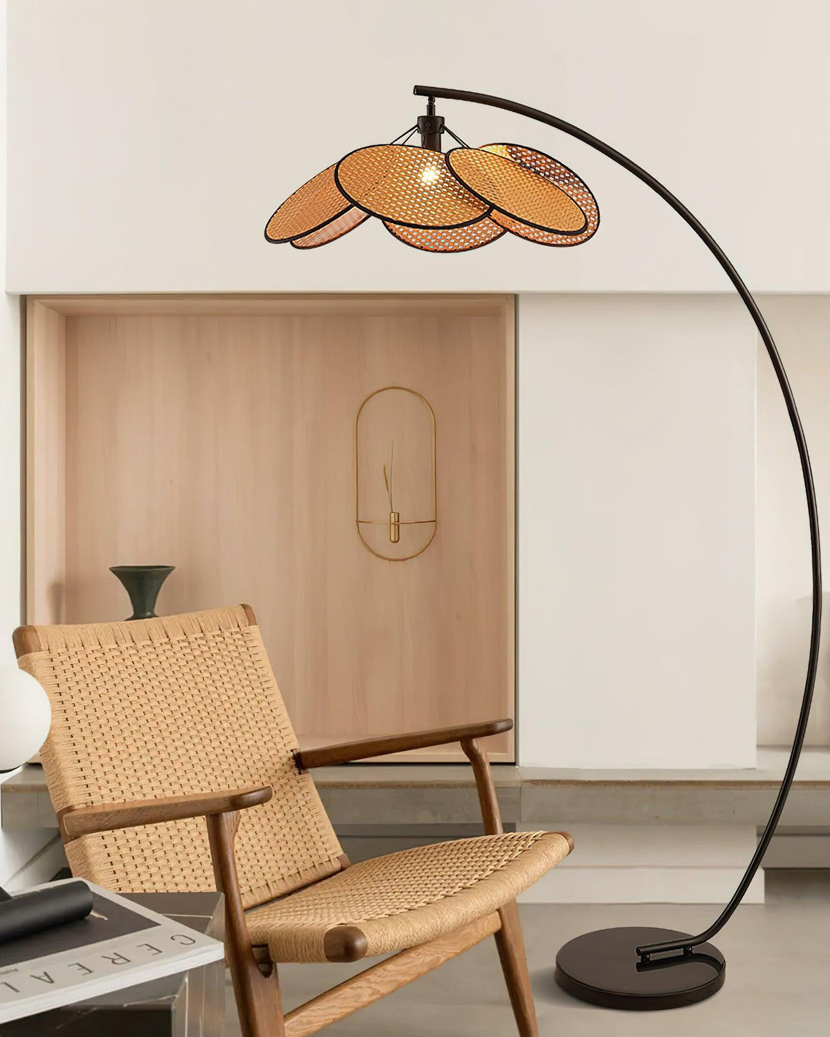 screen-cannage-floor-lamp