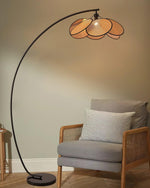 screen-cannage-floor-lamp