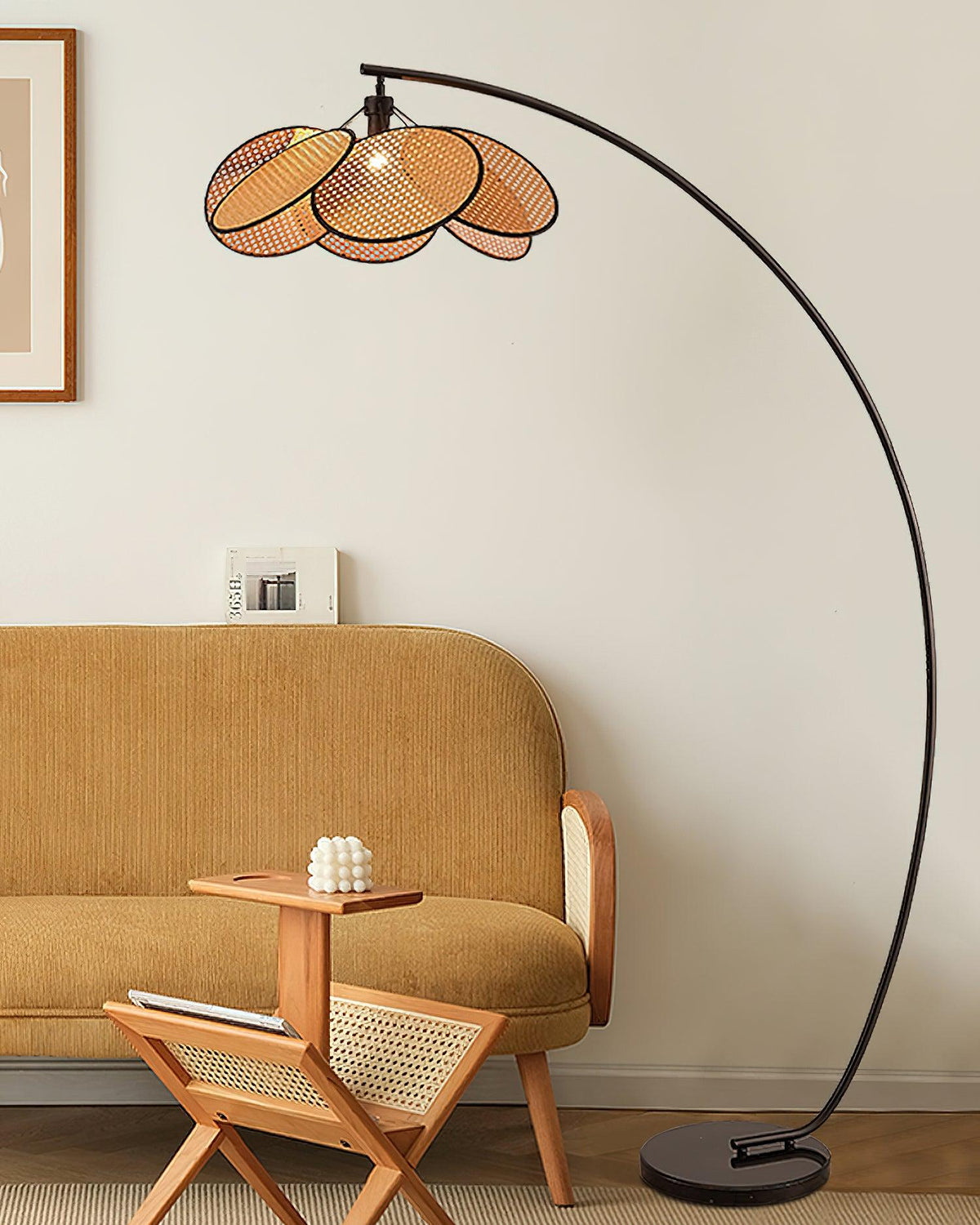 screen-cannage-floor-lamp