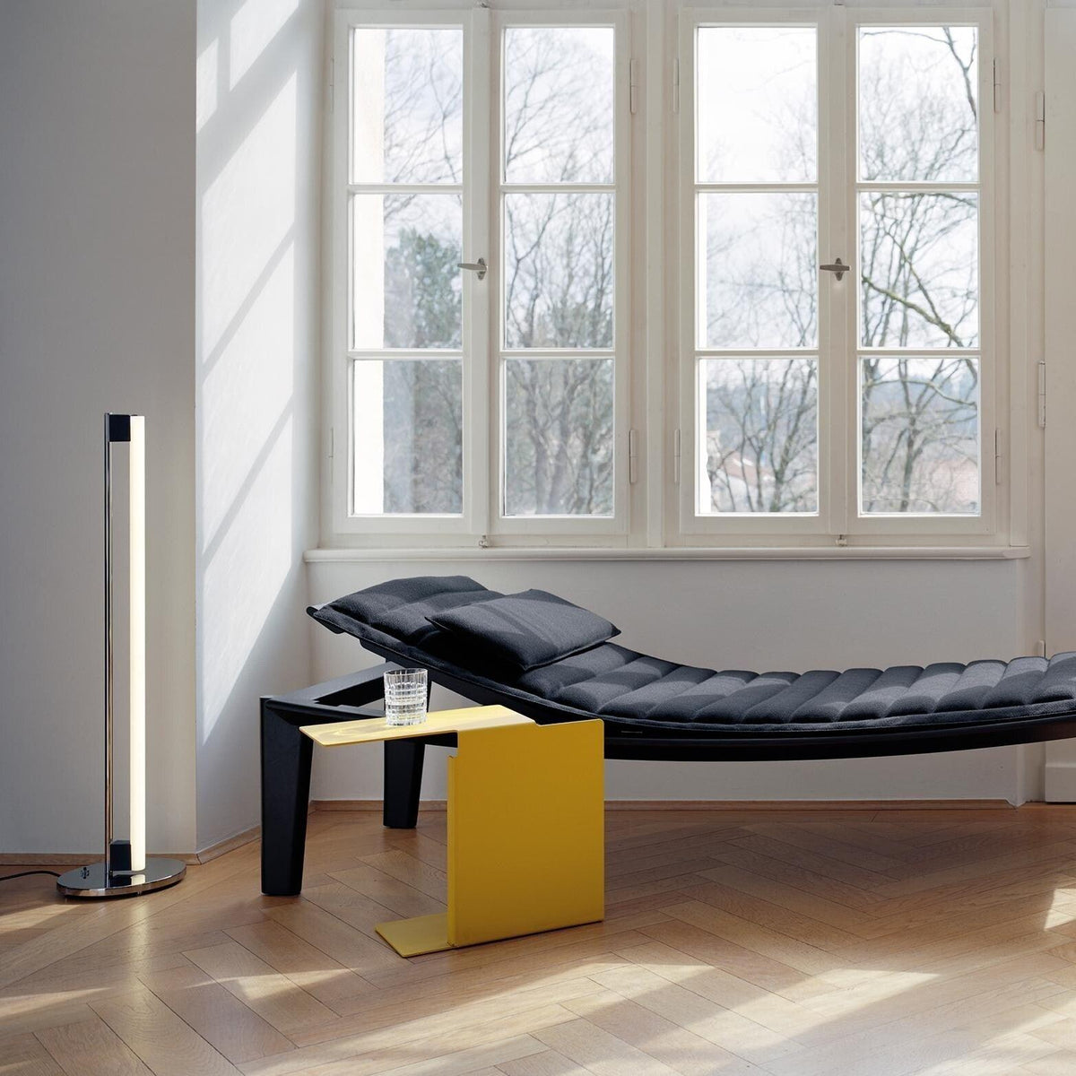 stai-floor-lamp