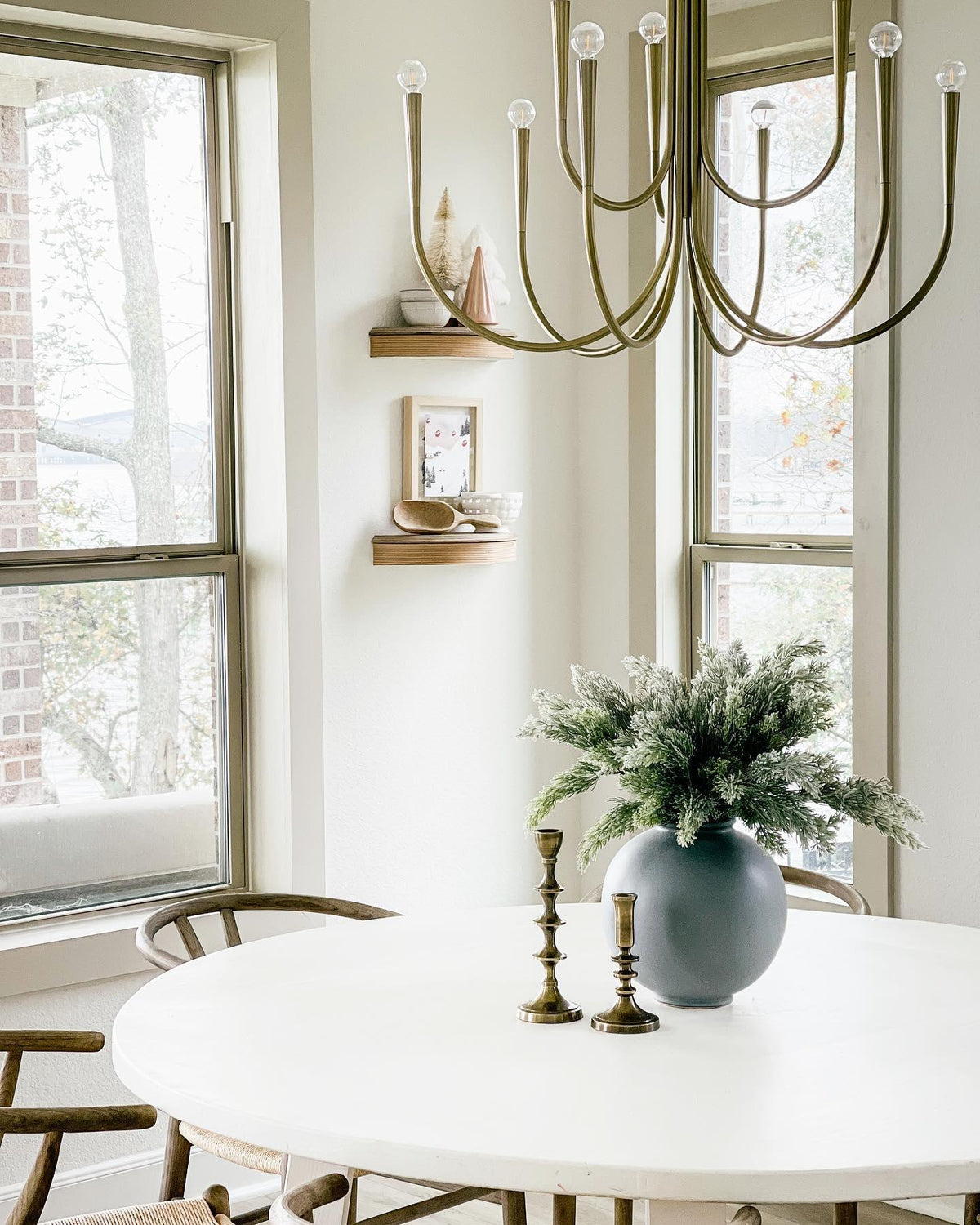 swoop-arm-chandelier
