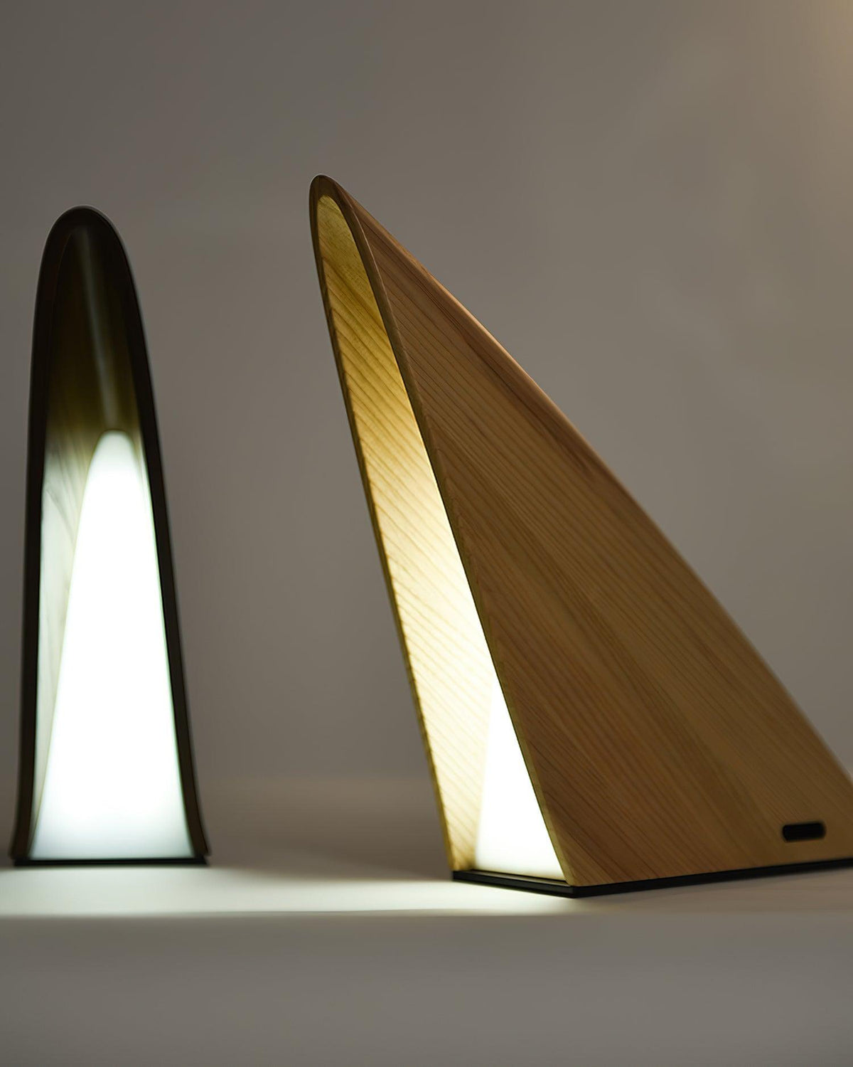 triangular-table-lamp