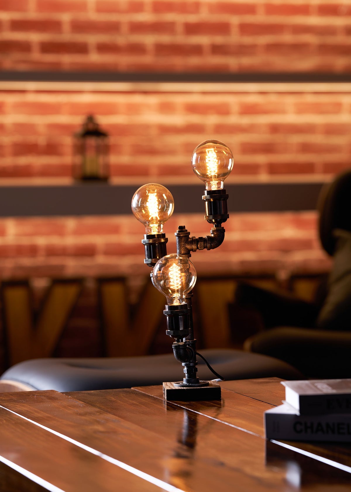 wood-edison-table-lamp