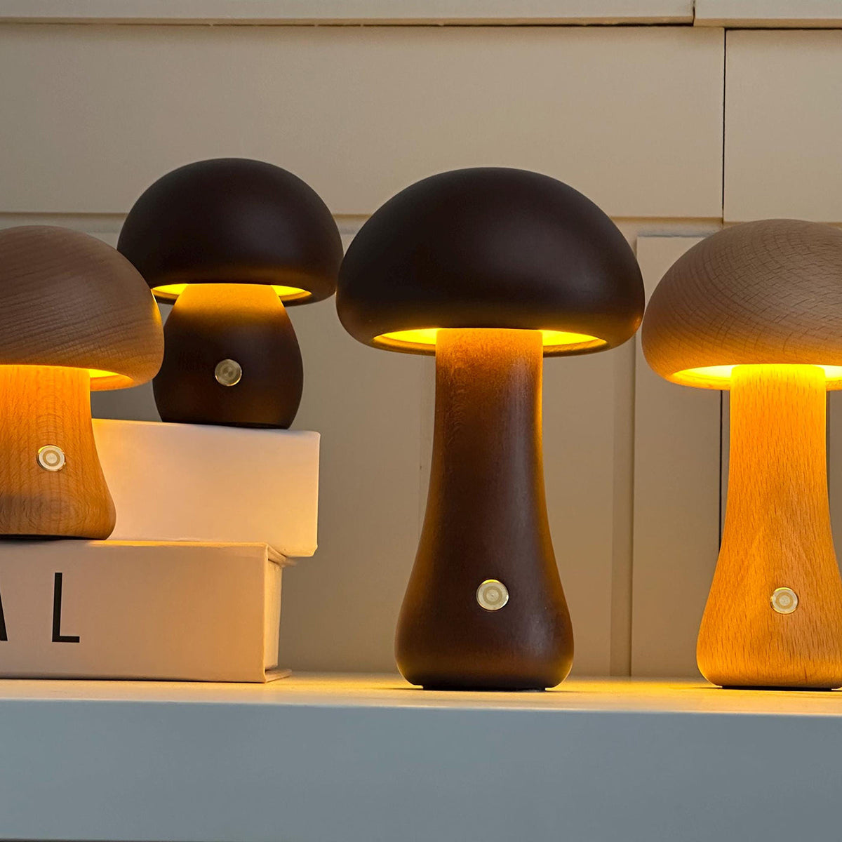wooden-mushroom-table-lamp