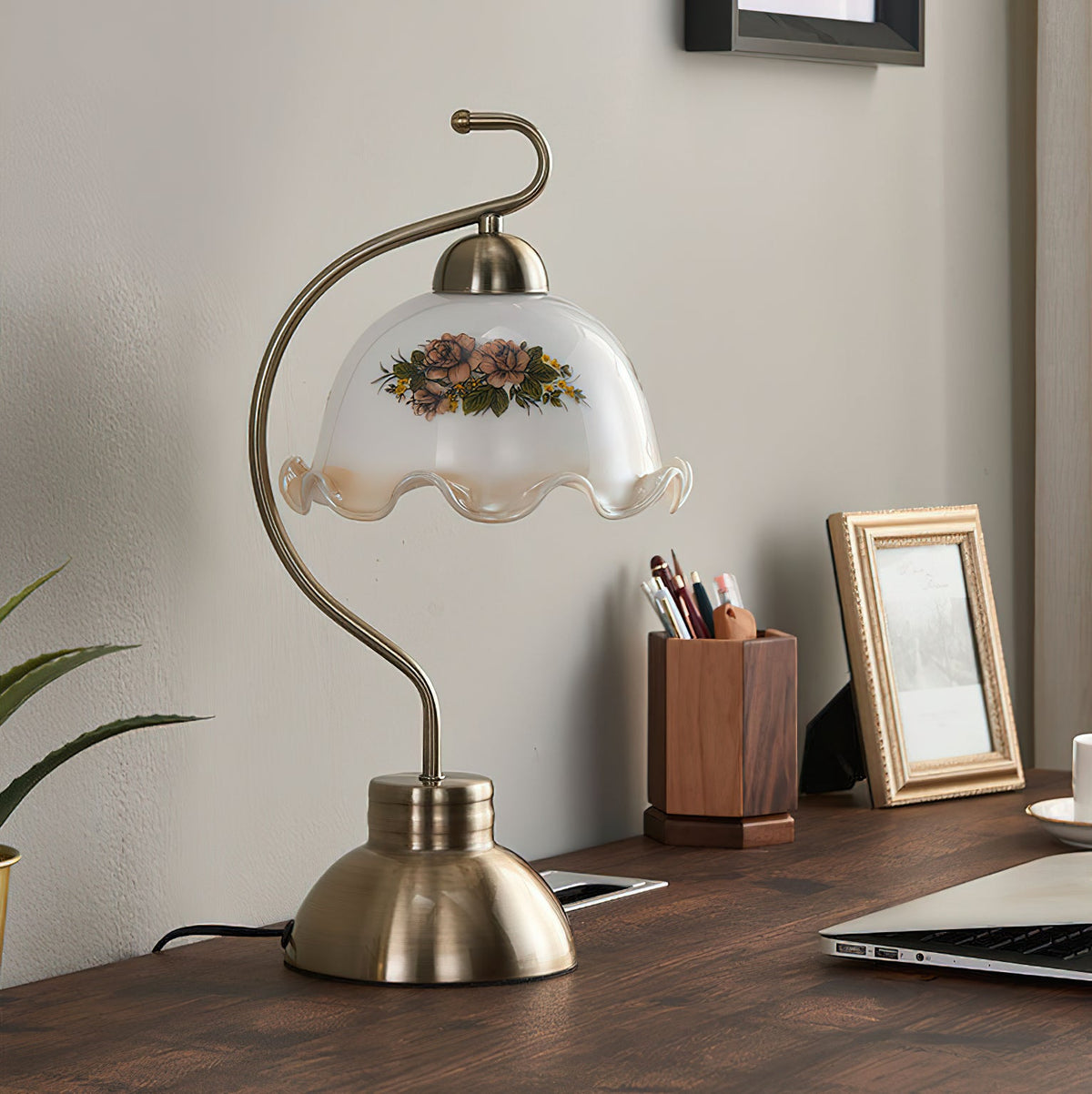 wythe-table-lamp