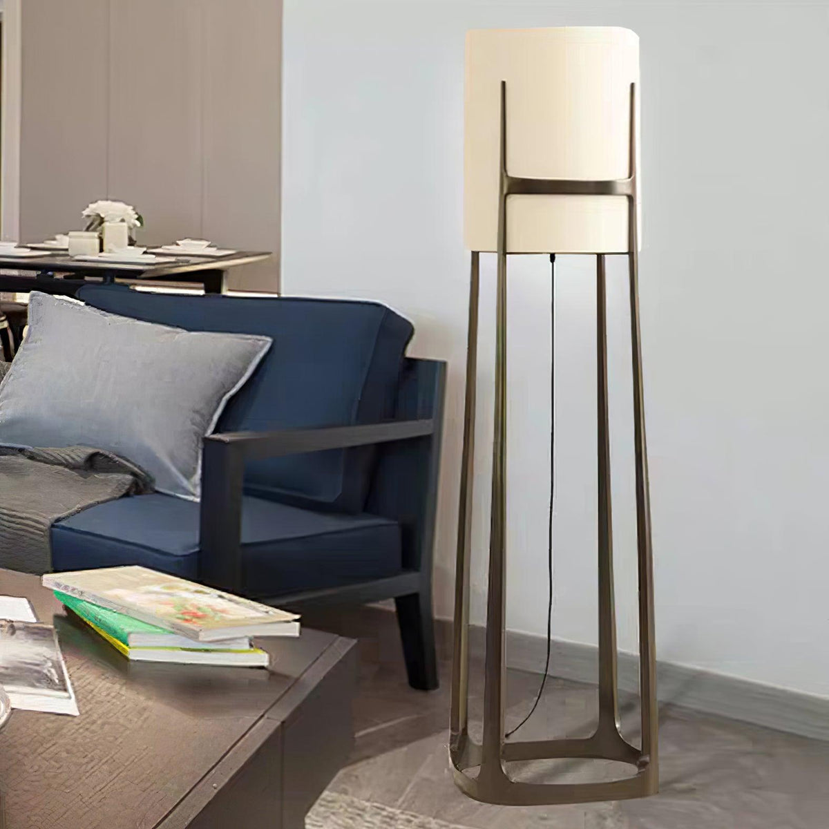 X L 04 Floor Lamp