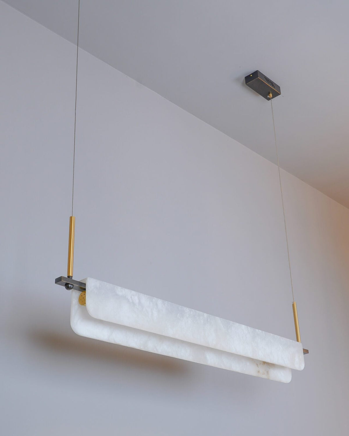 Modern Alabaster LED Pendant Light | Luxury Brass Chandelier for Dining Room & Living Room