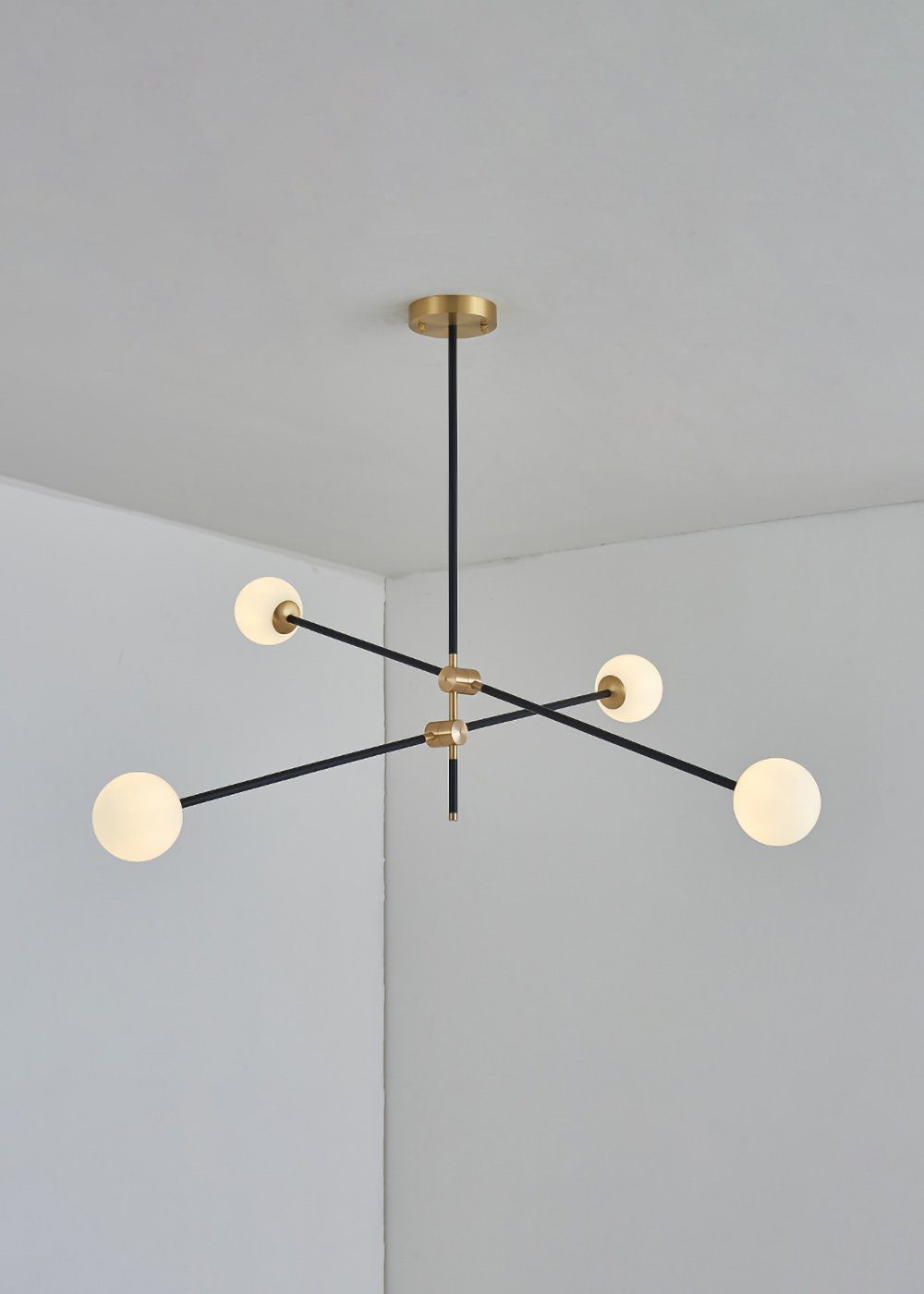 SI Chandelier