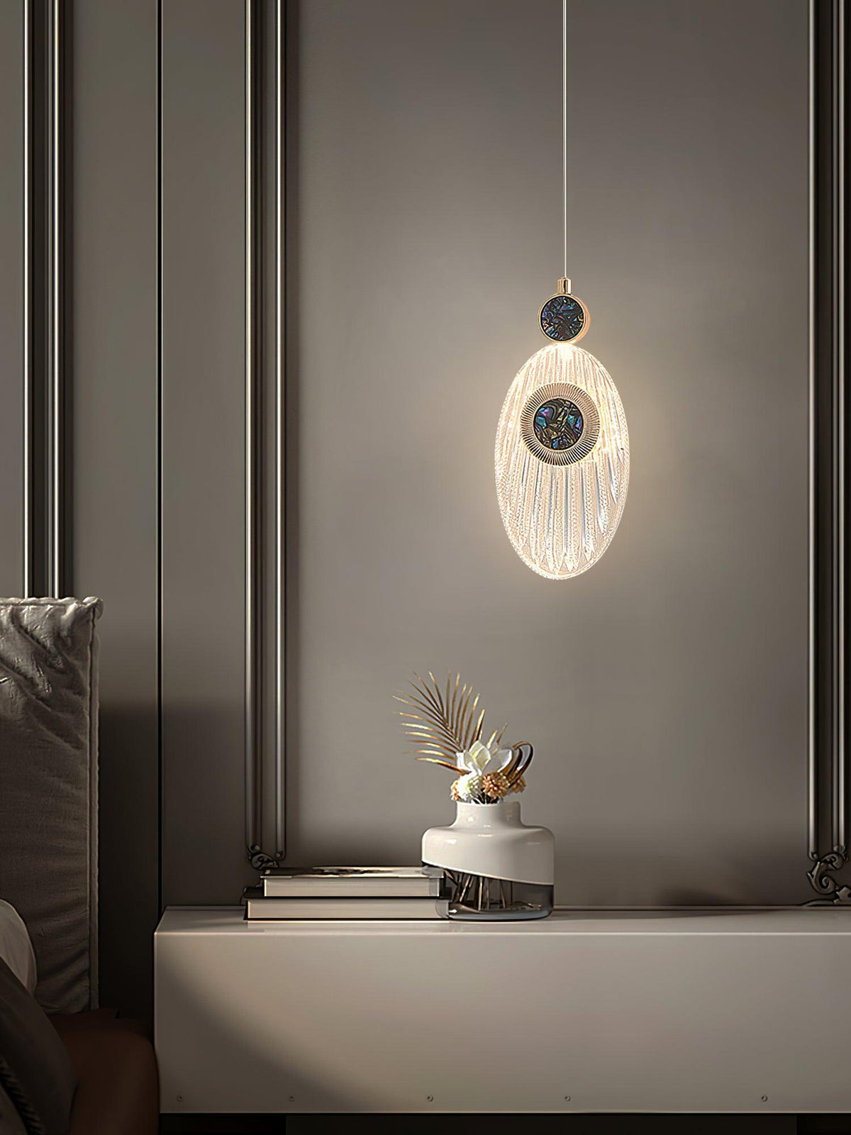 acrylic-necklace-pendant-light