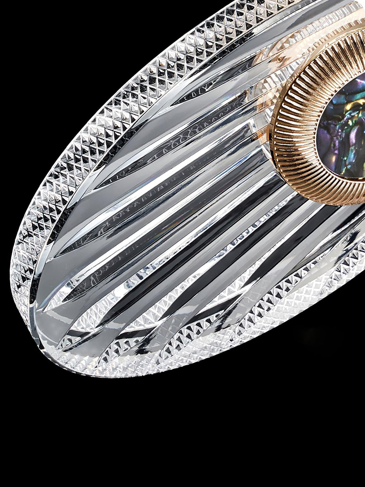 acrylic-necklace-pendant-light