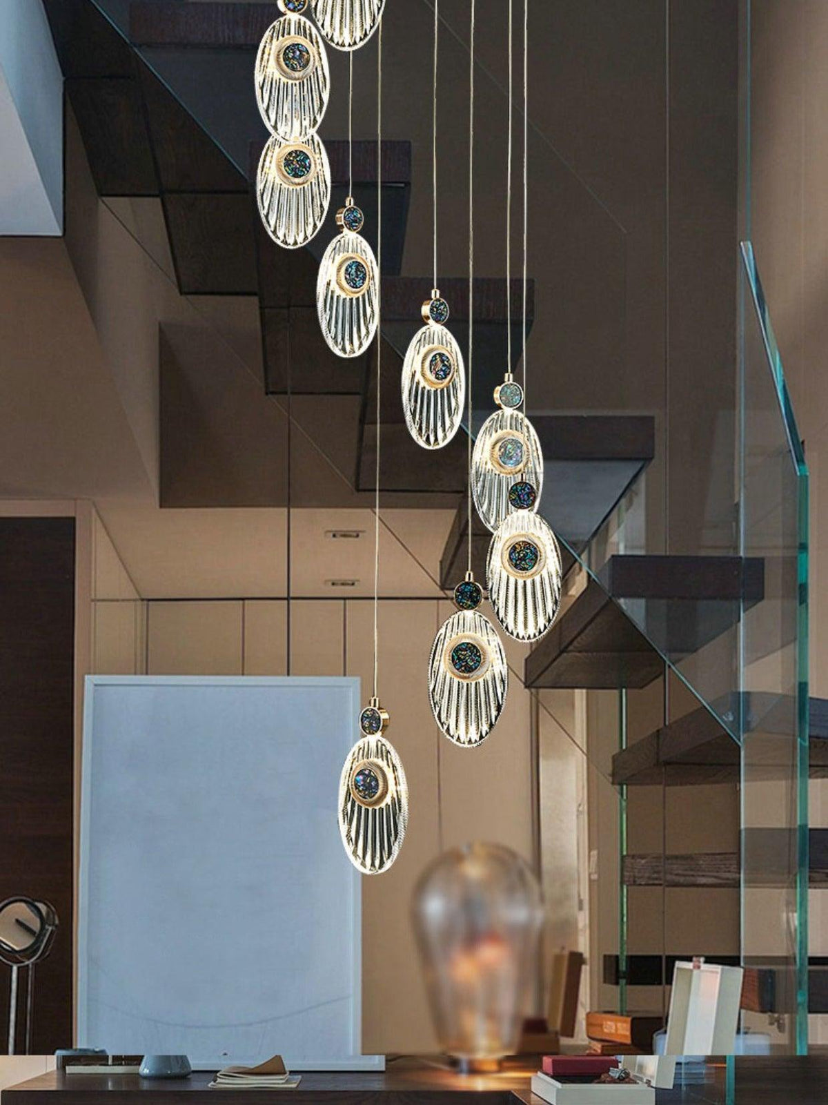 acrylic-necklace-pendant-light