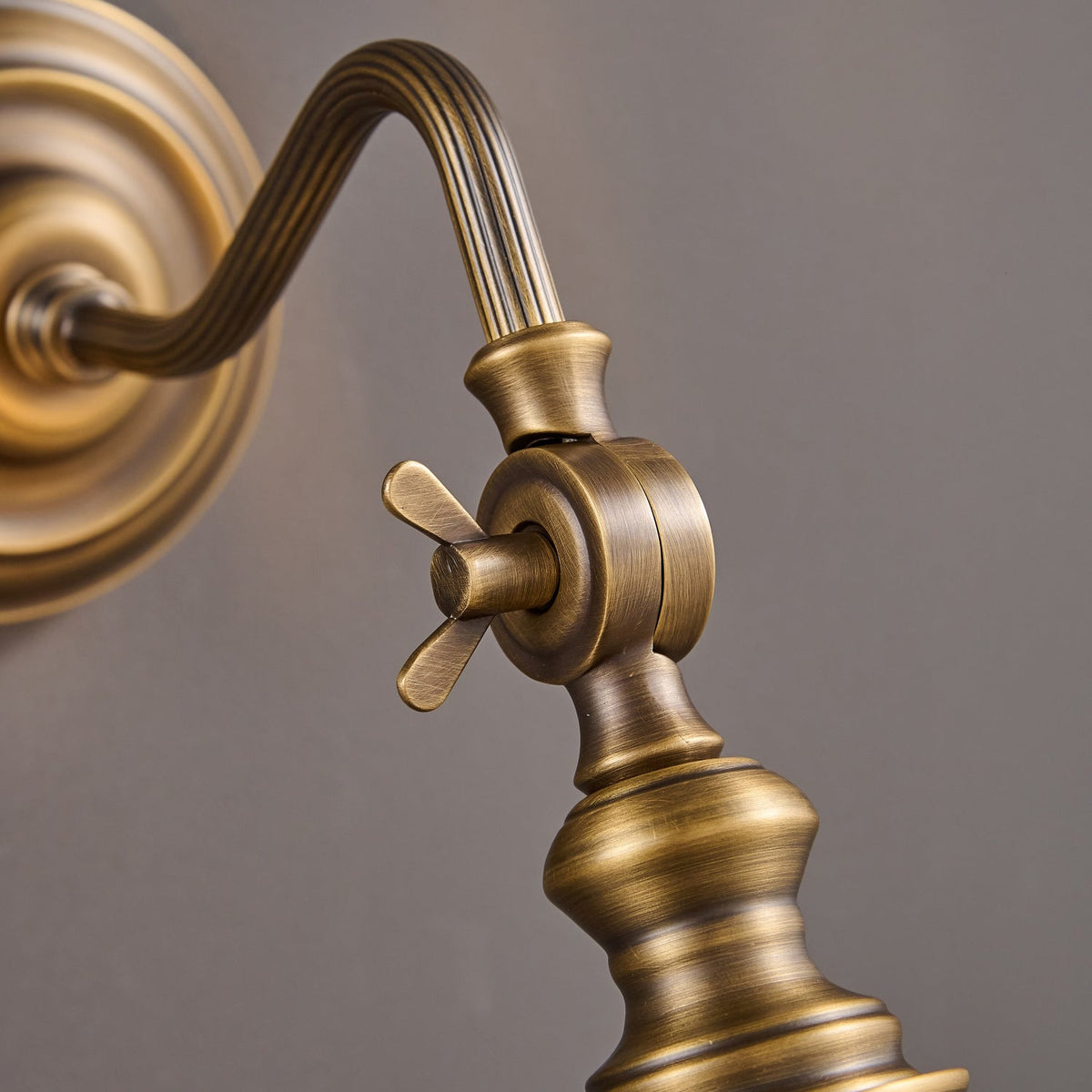 addison-gooseneck-wall-lamp