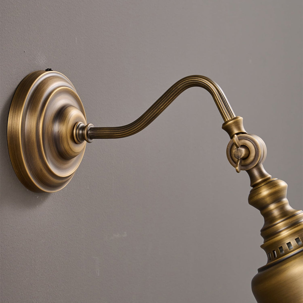 addison-gooseneck-wall-lamp