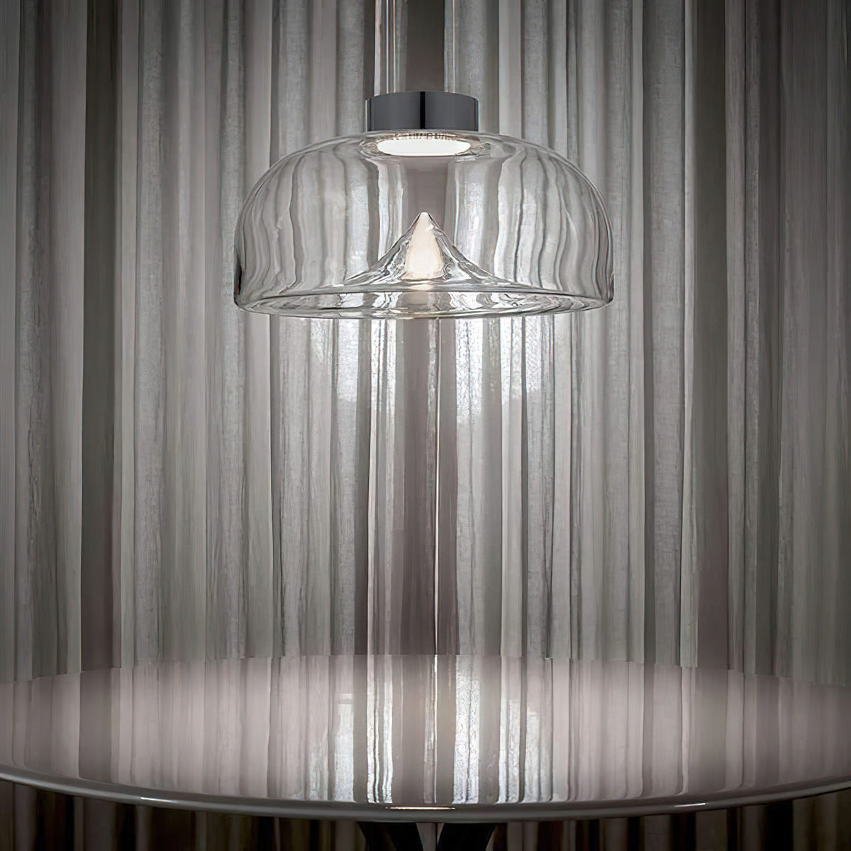 aella-glass-pendant-light