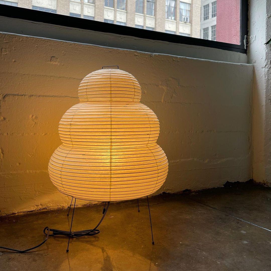 Xuanzhi Table Lamp