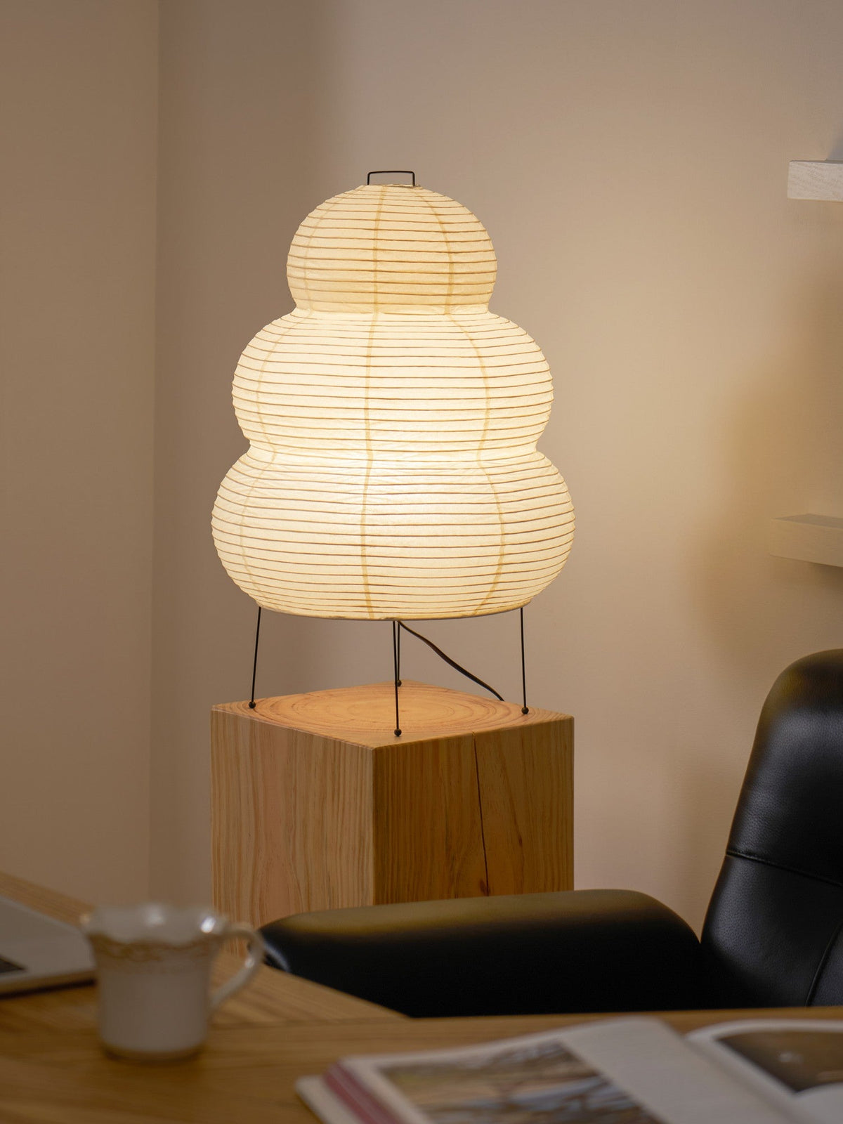 akari-table-lamp