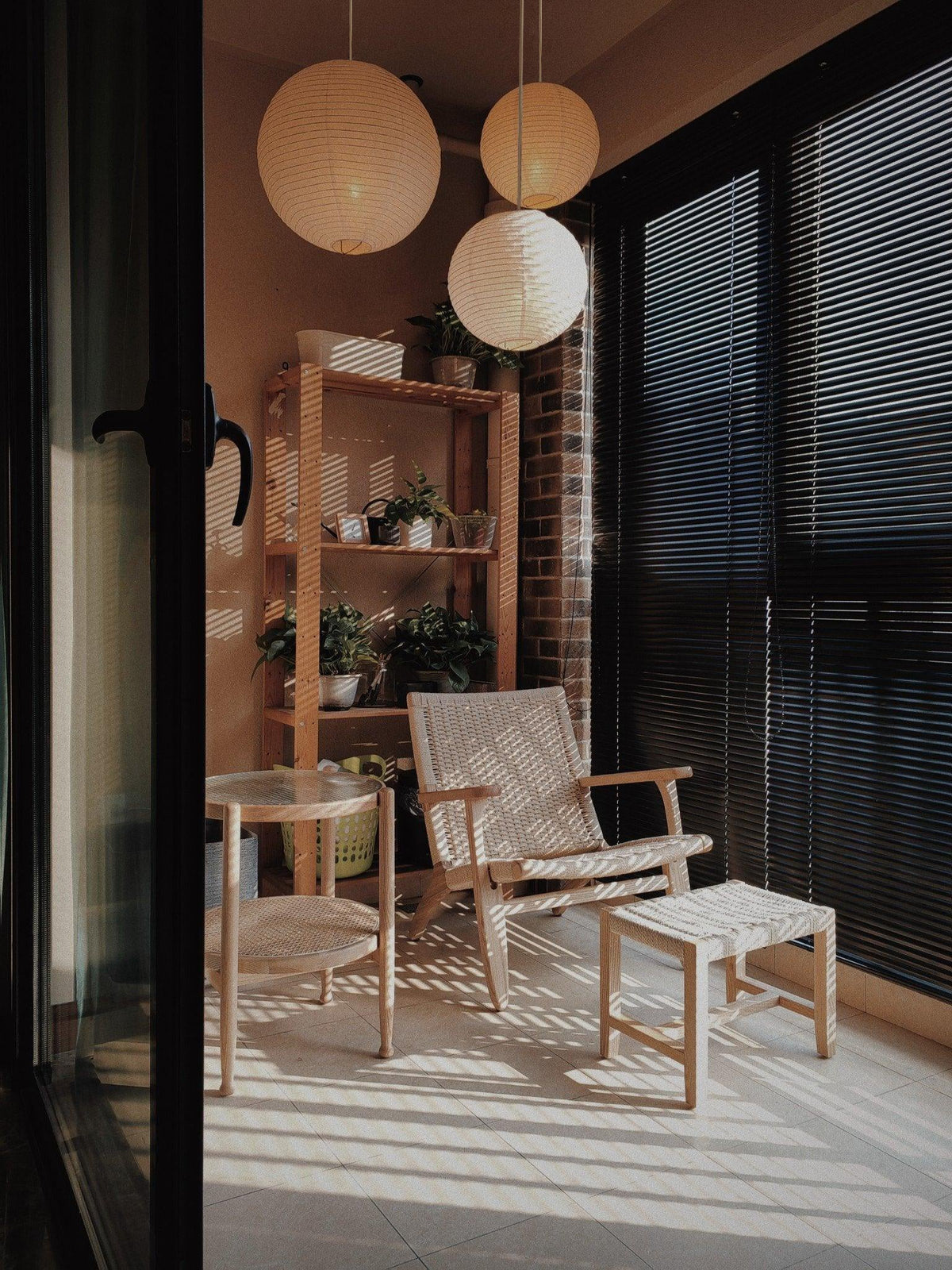 akari-a-pendant-light