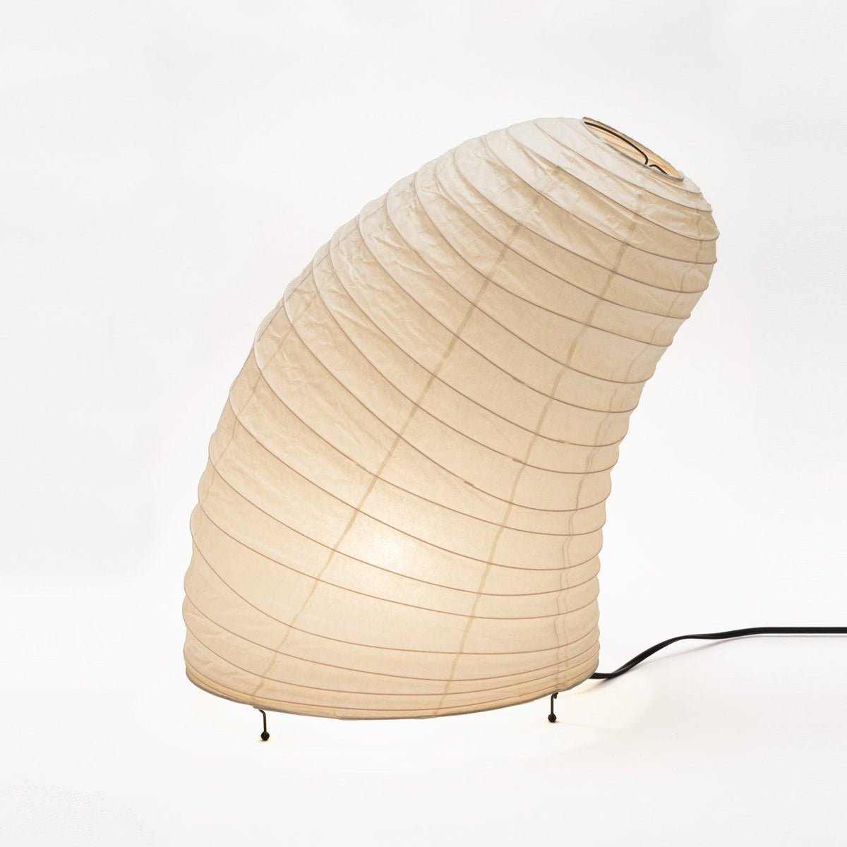akari-table-lamp