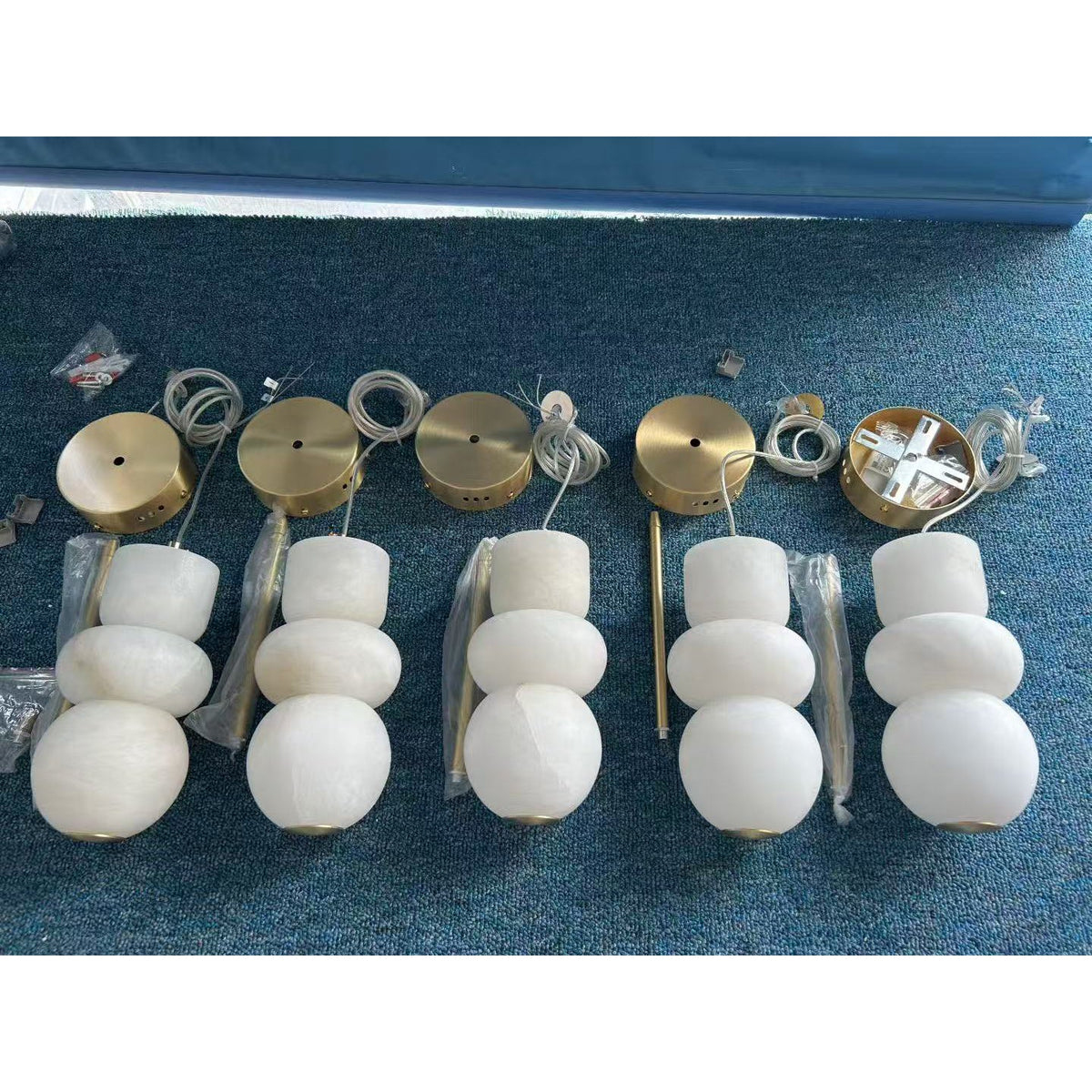 alabaster-totem-pendant-lamp