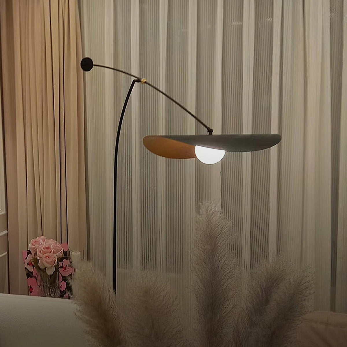 alonso-floor-lamp