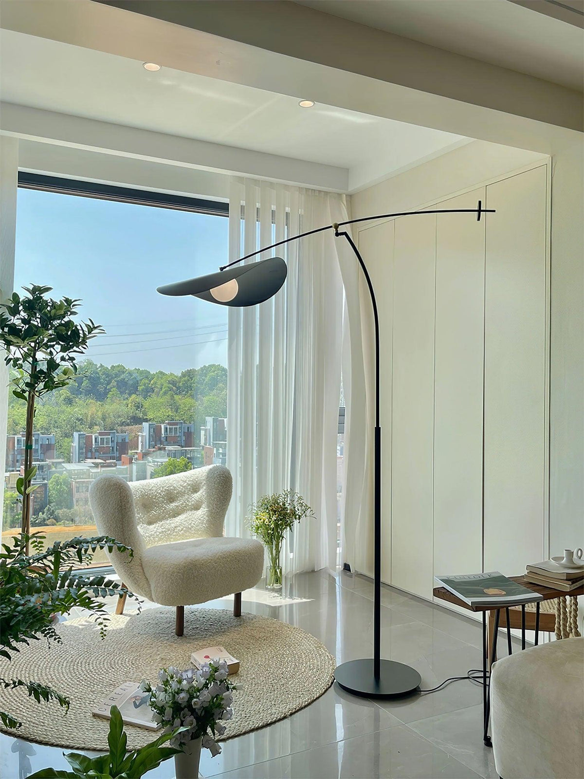 alonso-floor-lamp