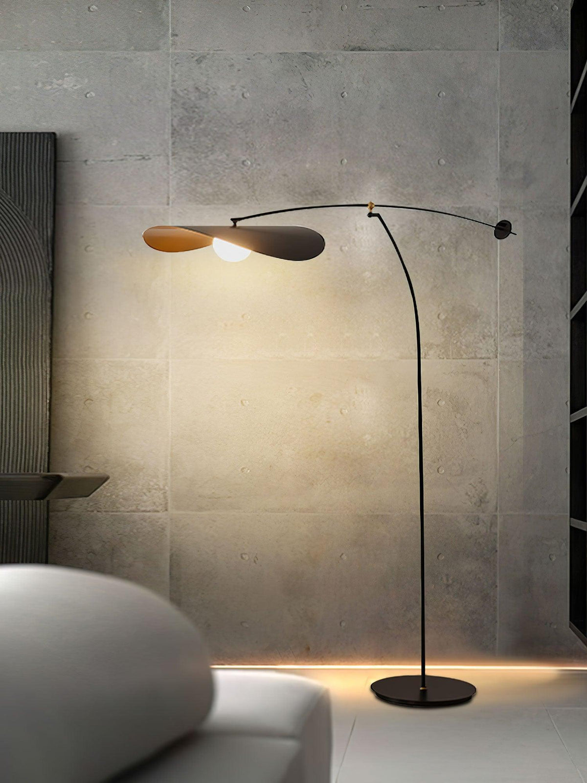 alonso-floor-lamp