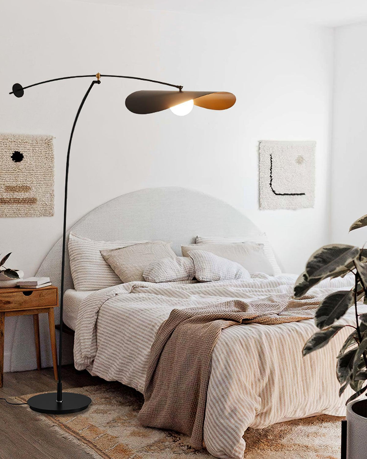 alonso-floor-lamp