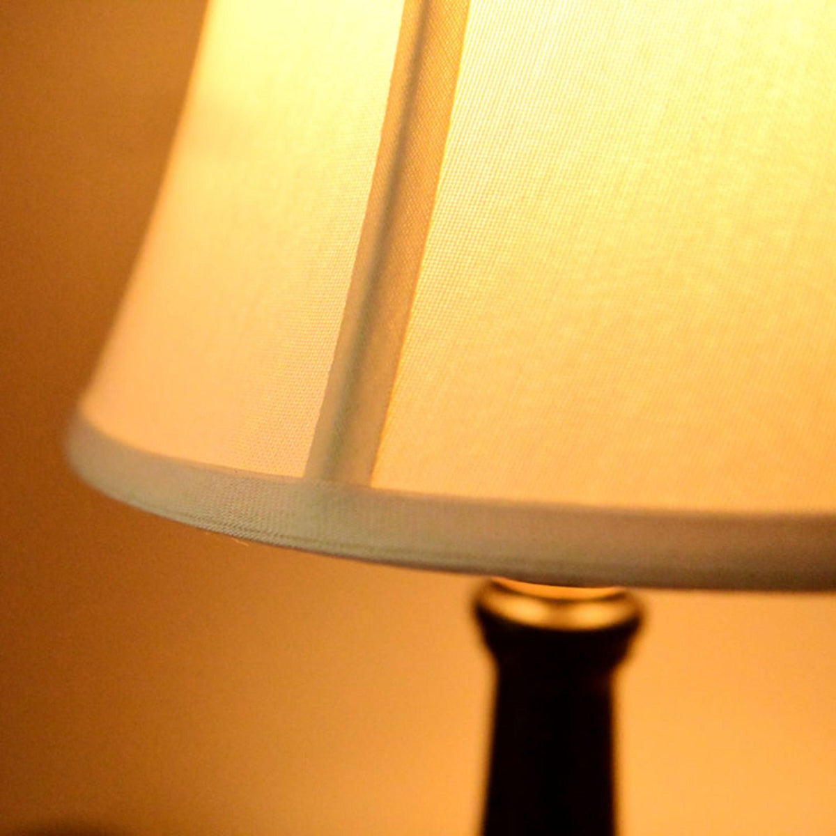 ambrosia-metal-table-lamp