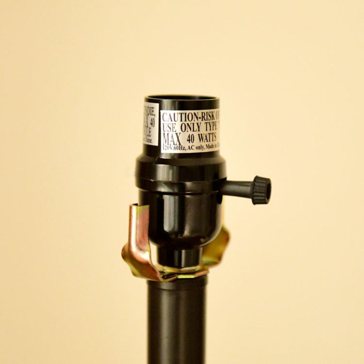 ambrosia-metal-table-lamp