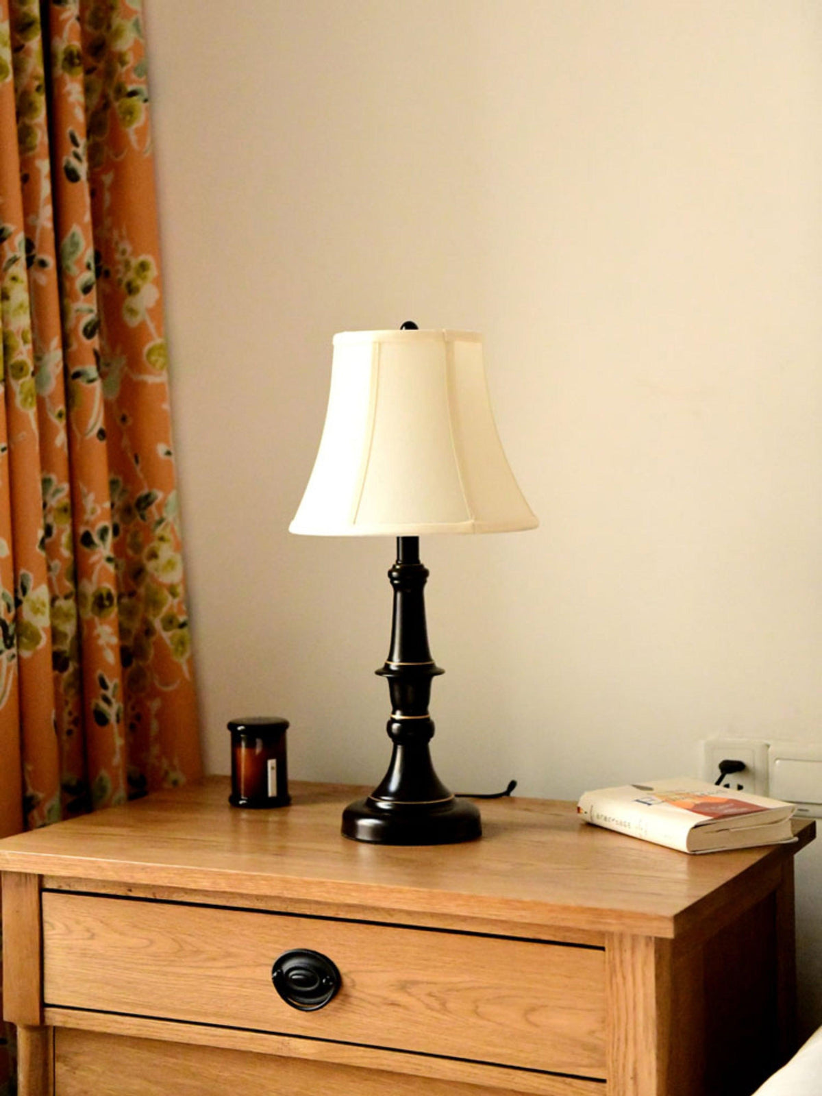 ambrosia-metal-table-lamp