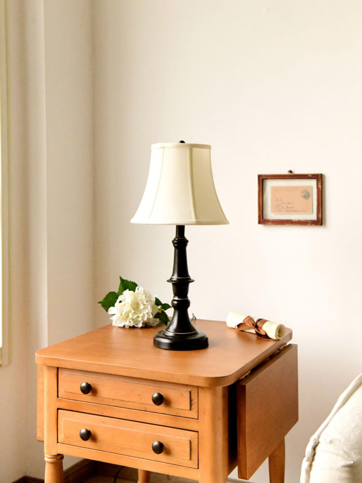 ambrosia-metal-table-lamp