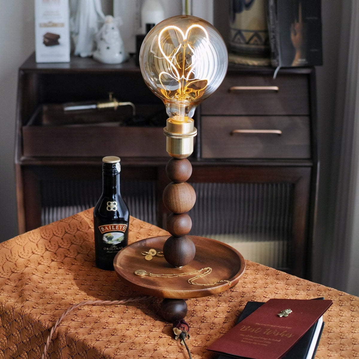 anli-love-table-lamp