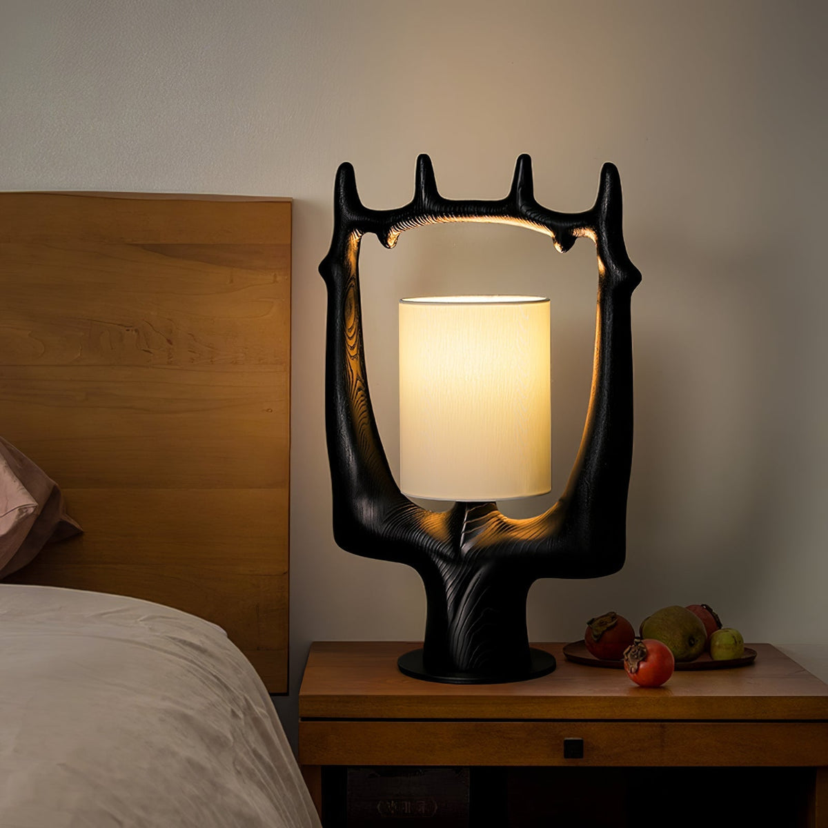 antler-ring-table-lamp